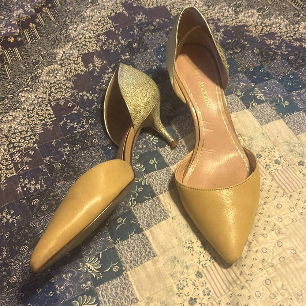 Enzo Angiolini gold metallic and beige leather kitten heel pumps. Gently worn